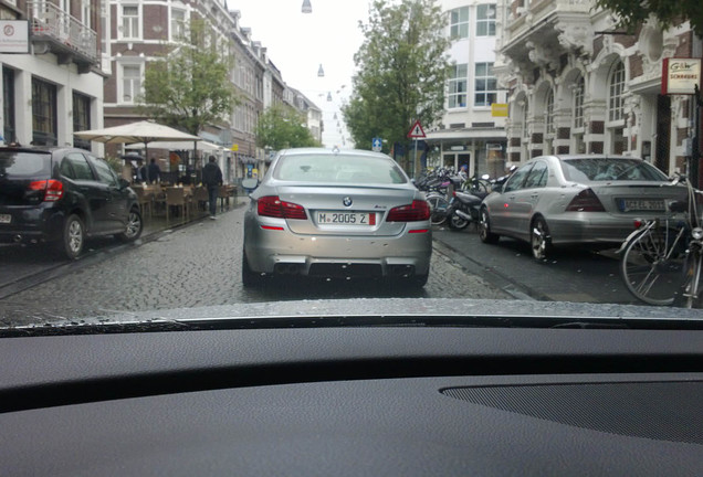 BMW M5 F10 2011