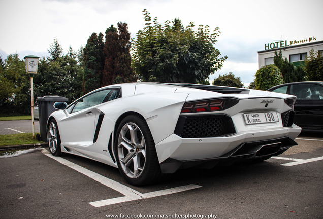 Lamborghini Aventador LP700-4