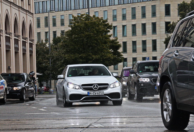 Mercedes-Benz E 63 AMG S W212