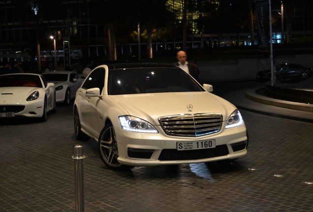 Mercedes-Benz S 65 AMG V221 2010