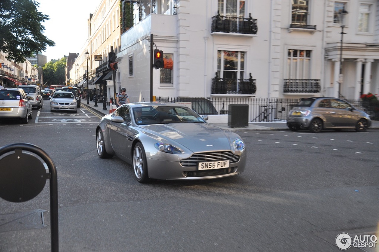 Aston Martin V8 Vantage