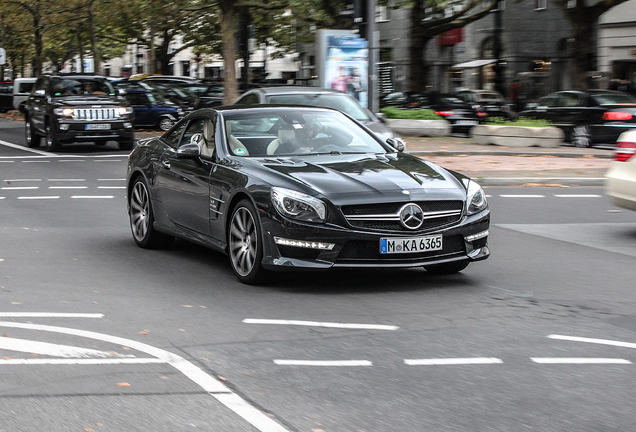 Mercedes-Benz SL 63 AMG R231