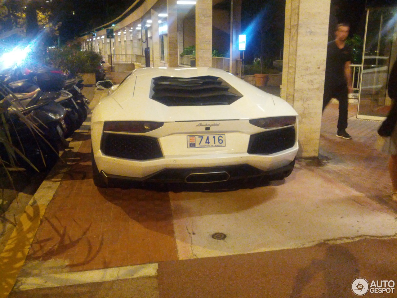 Lamborghini Aventador LP700-4