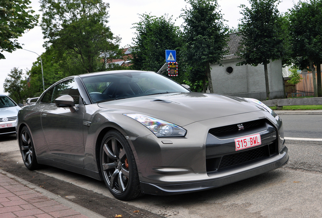 Nissan GT-R