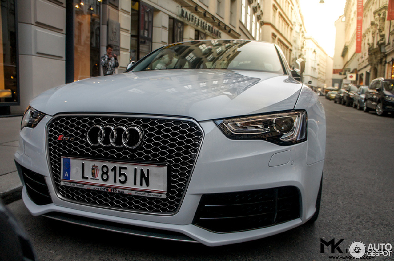 Audi RS5 B8 2012