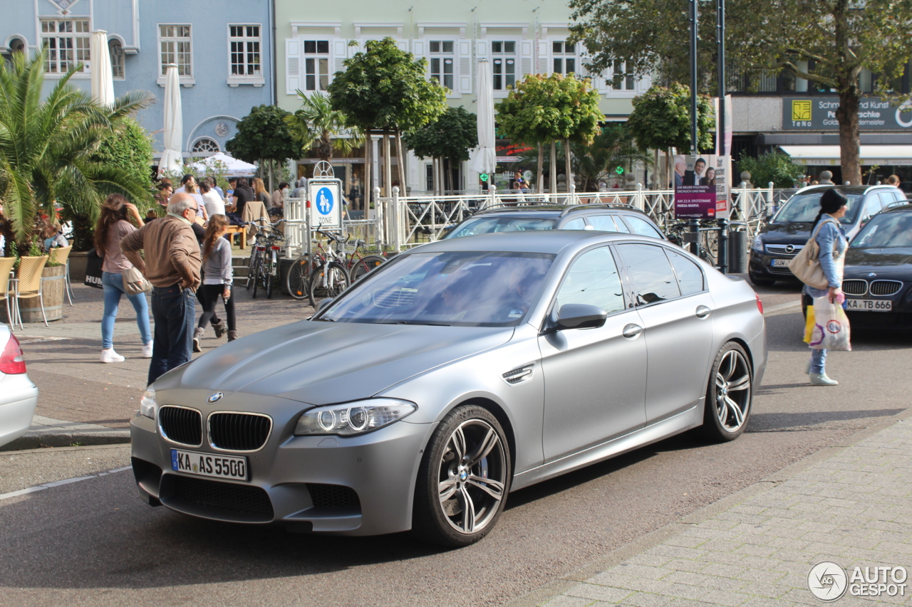 BMW M5 F10 2011