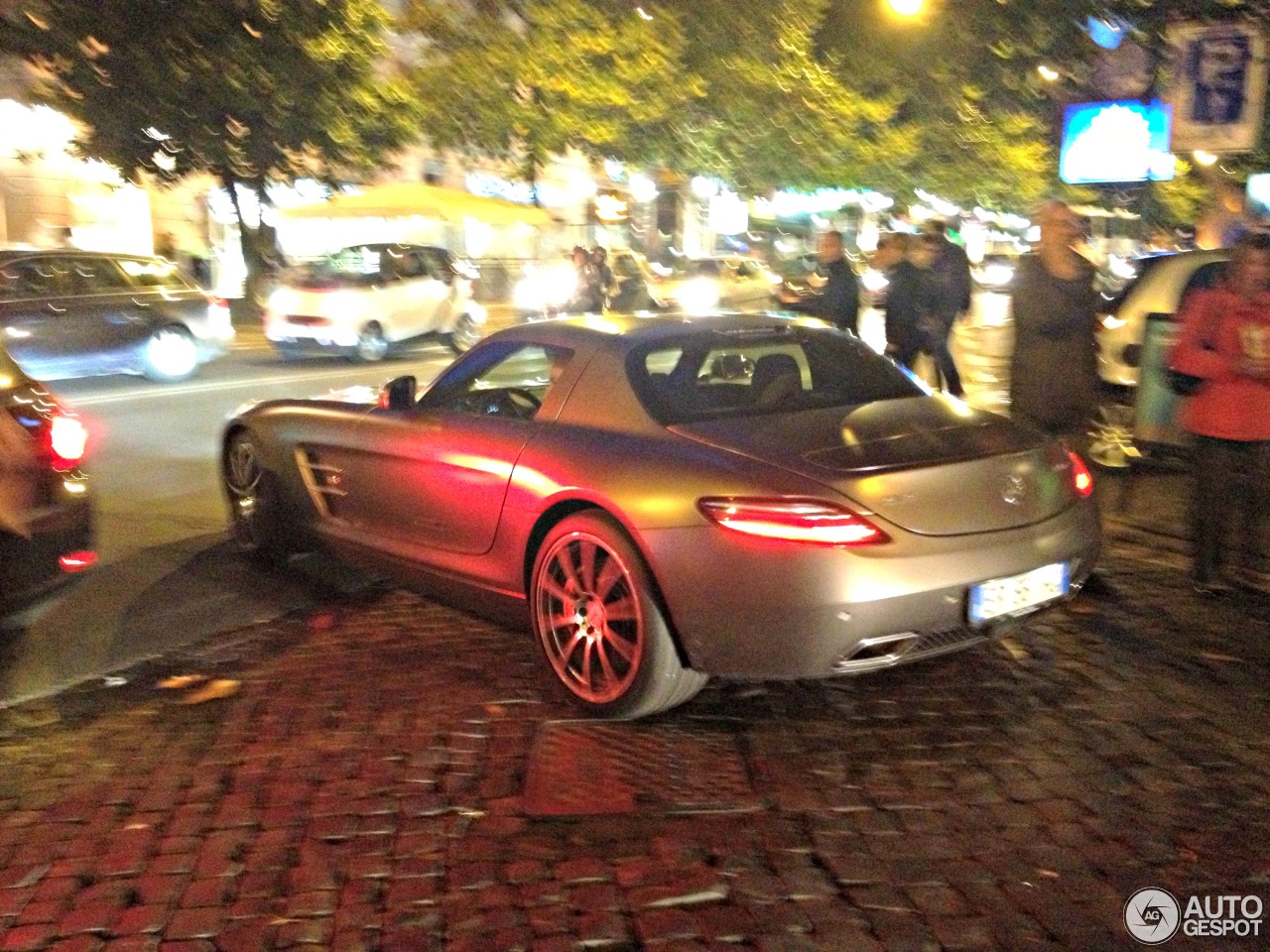 Mercedes-Benz SLS AMG