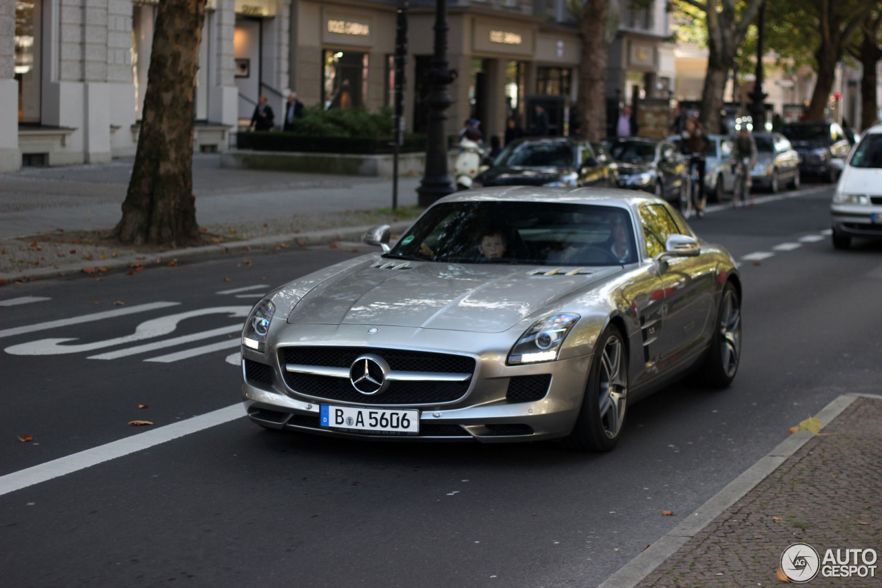 Mercedes-Benz SLS AMG