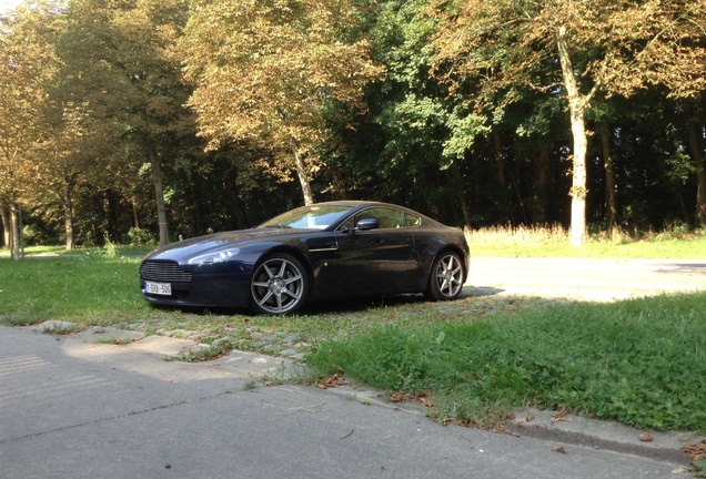 Aston Martin V8 Vantage