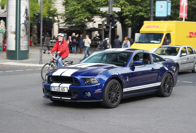 Ford Mustang Shelby GT500 2013