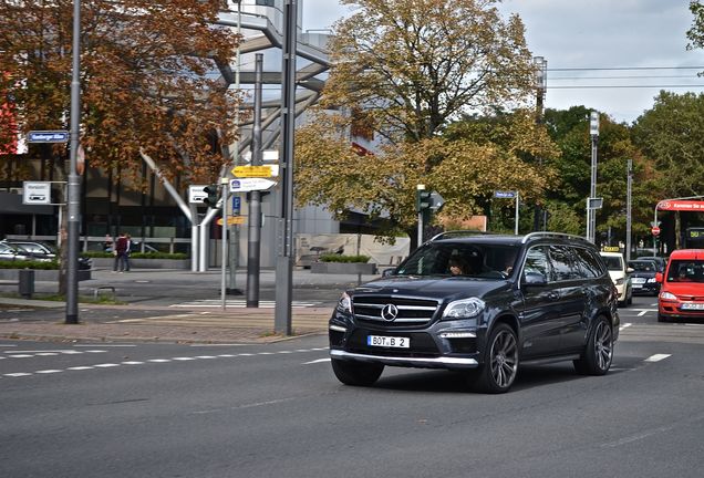 Mercedes-Benz GL 63 AMG X166