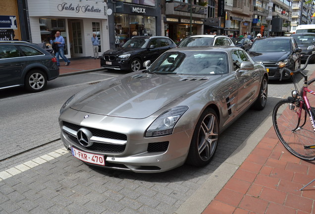 Mercedes-Benz SLS AMG