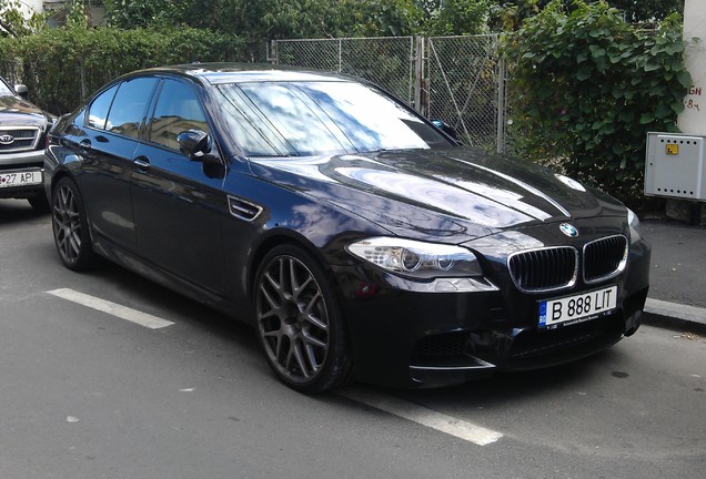 BMW M5 F10 2011