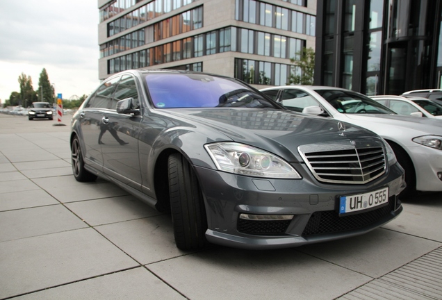 Mercedes-Benz S 63 AMG W221 2010