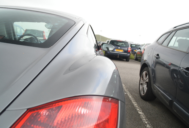 Porsche 987 Cayman S
