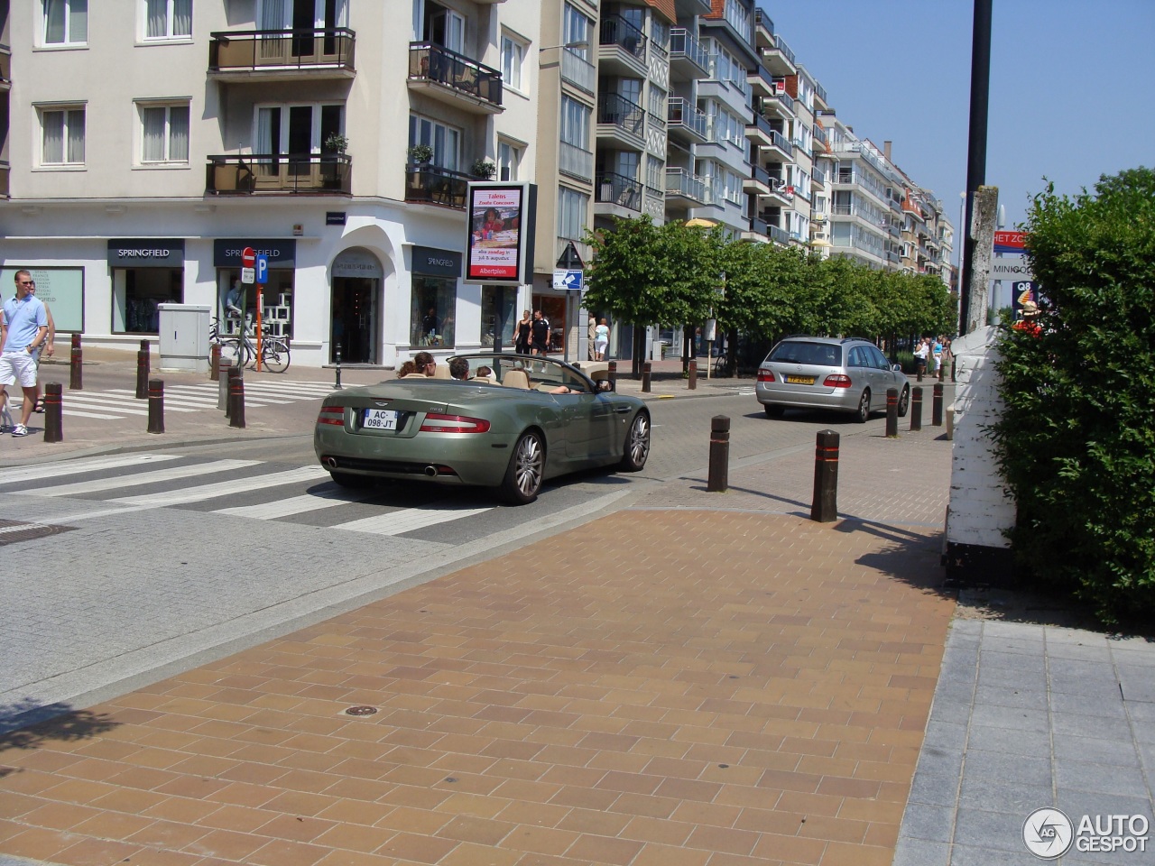 Aston Martin DB9 Volante