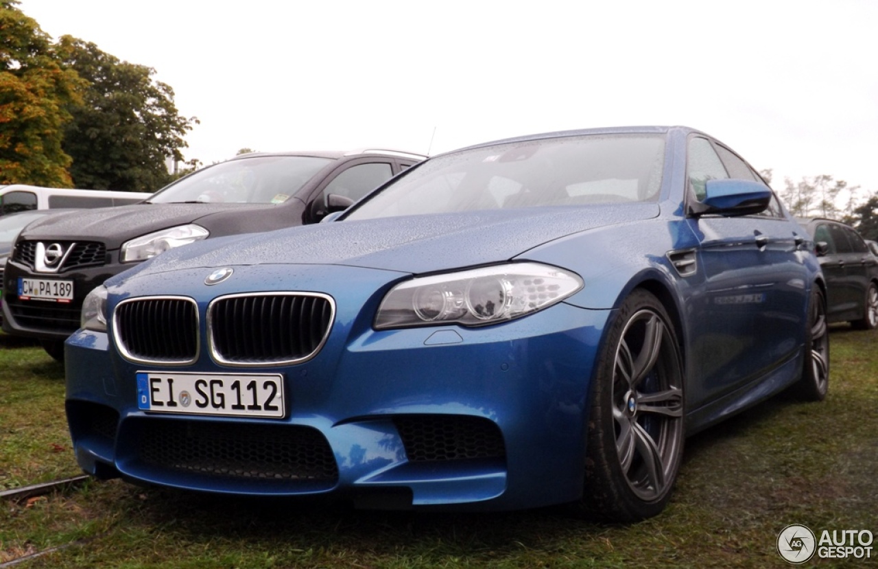 BMW M5 F10 2011