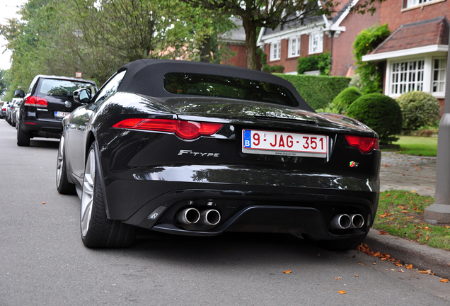 Jaguar F-TYPE S V8 Convertible