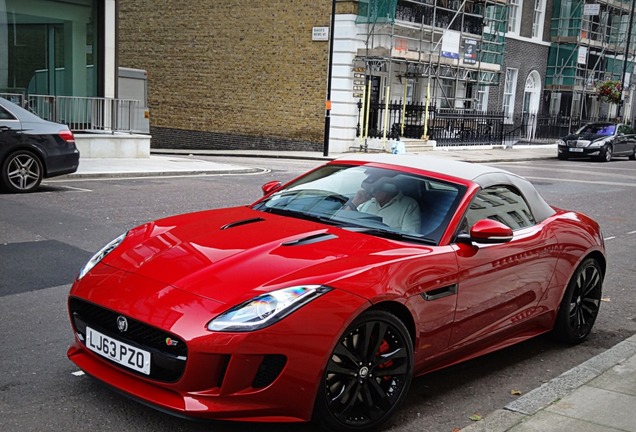 Jaguar F-TYPE S V8 Convertible