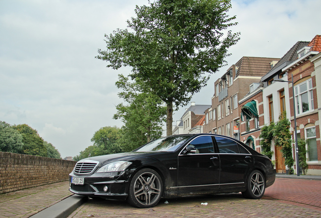 Mercedes-Benz S 63 AMG W221