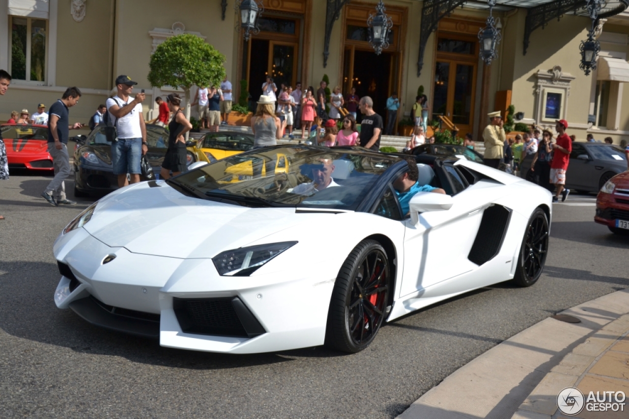 Lamborghini Aventador LP700-4 Roadster