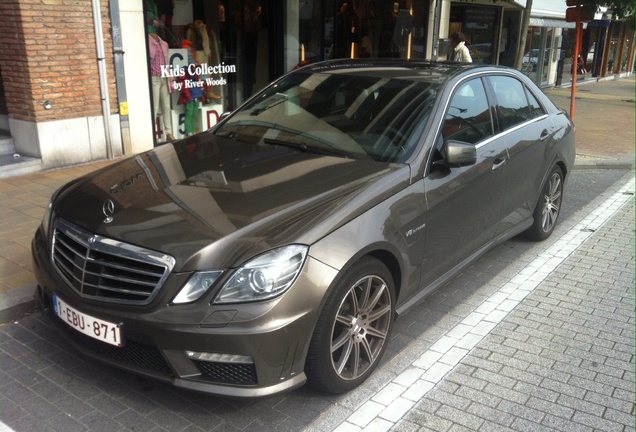 Mercedes-Benz E 63 AMG W212 V8 Biturbo