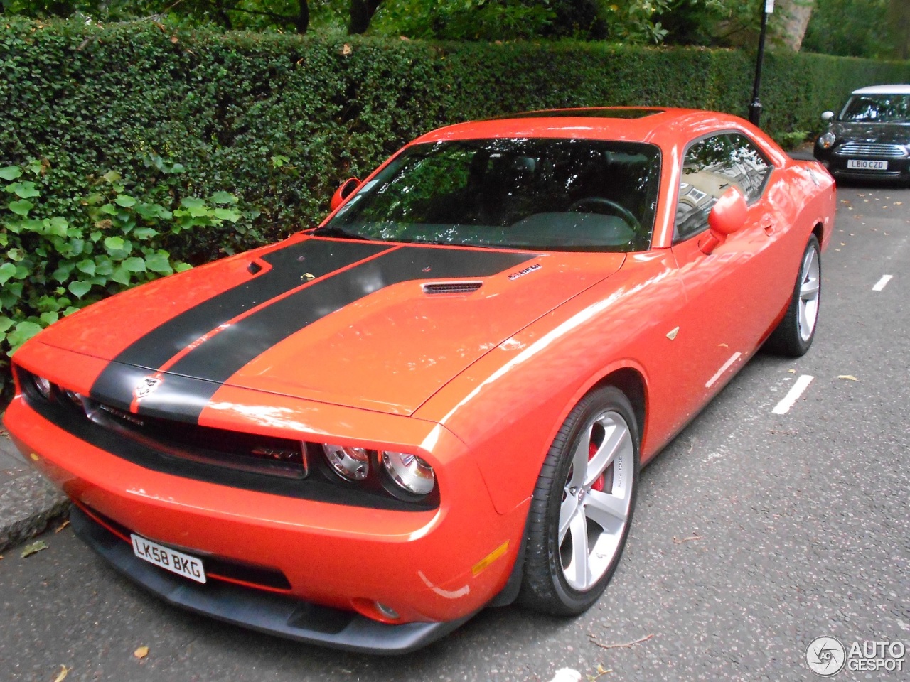 Dodge Challenger SRT-8