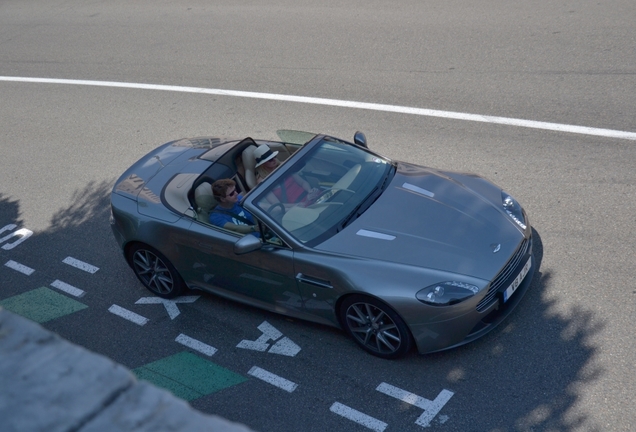 Aston Martin V8 Vantage Roadster 2012