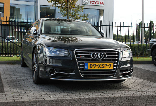 Audi S8 D4