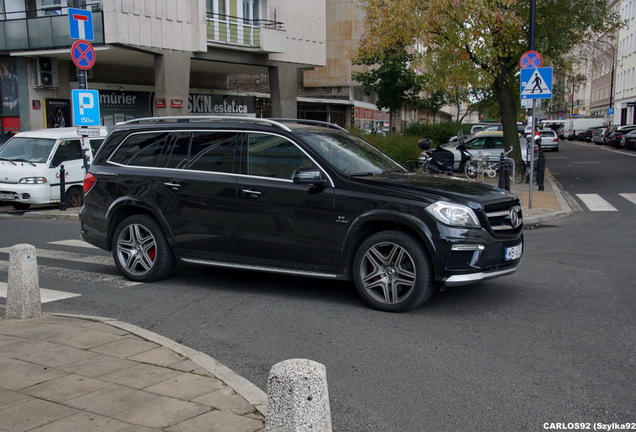 Mercedes-Benz GL 63 AMG X166