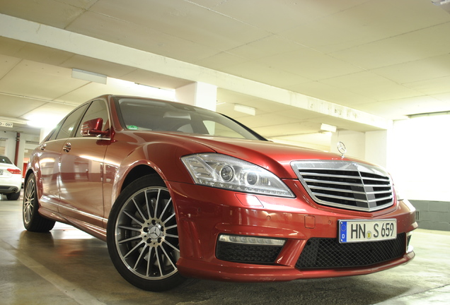 Mercedes-Benz S 63 AMG W221 2010