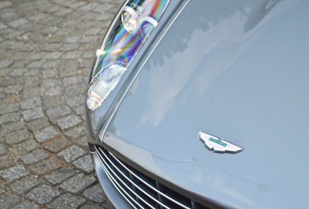 Aston Martin DB9