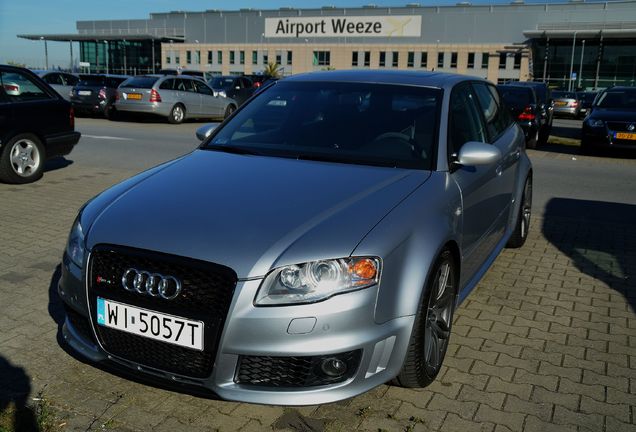 Audi RS4 Avant B7