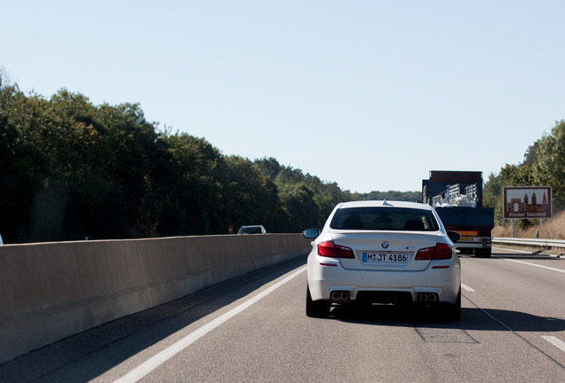 BMW M5 F10 2011