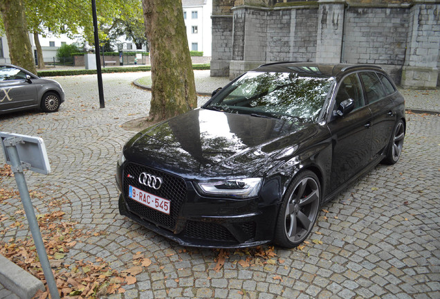 Audi RS4 Avant B8