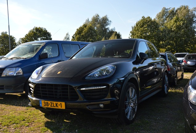 Porsche 958 Cayenne GTS