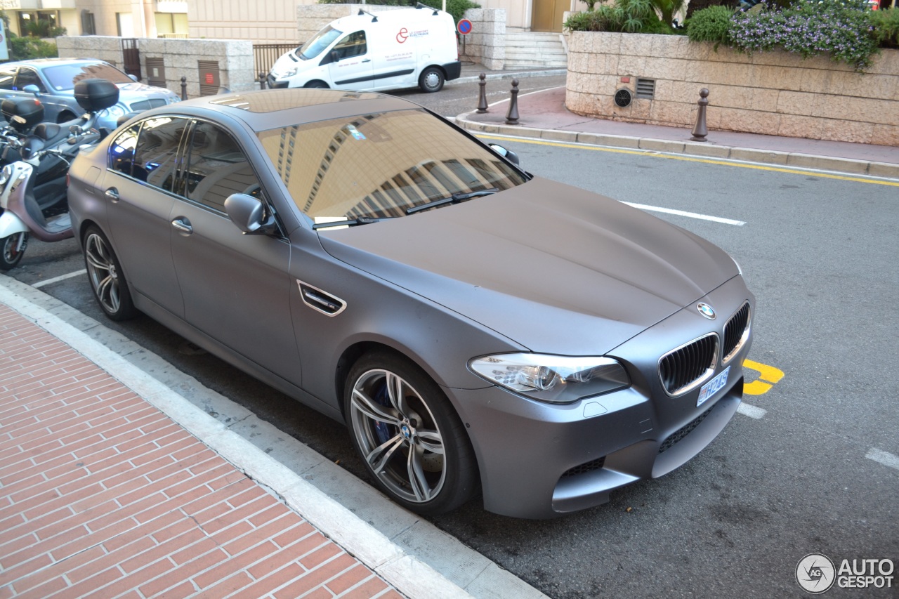 BMW M5 F10 2011