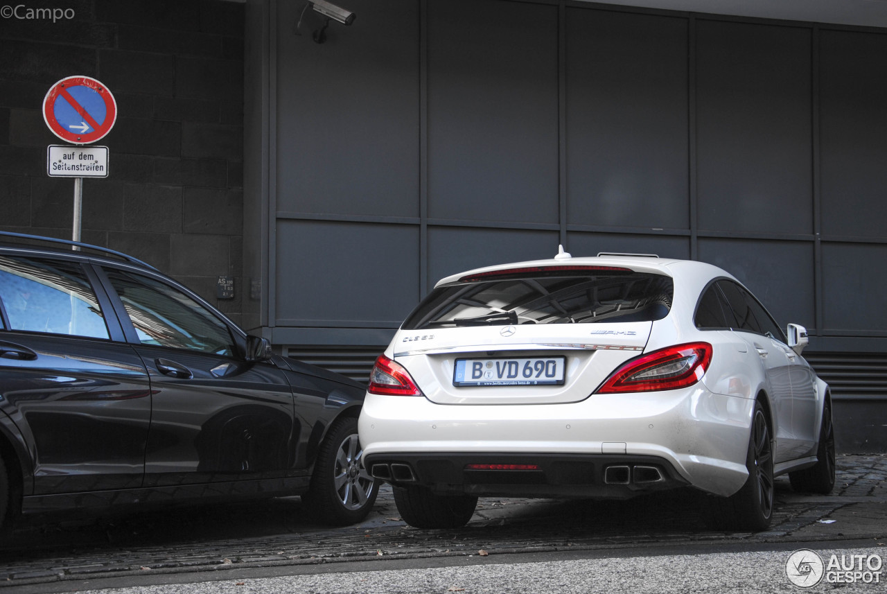 Mercedes-Benz CLS 63 AMG X218 Shooting Brake