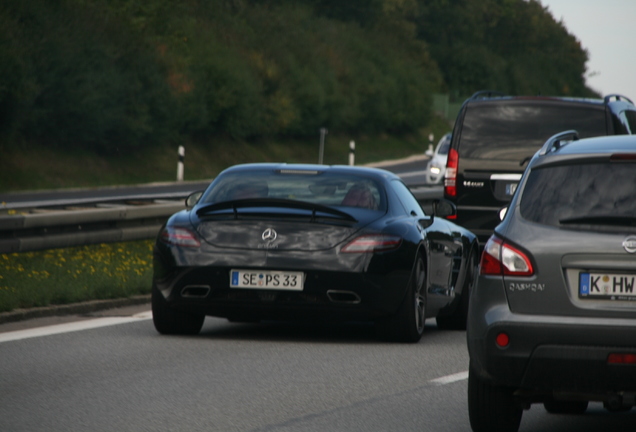 Mercedes-Benz SLS AMG