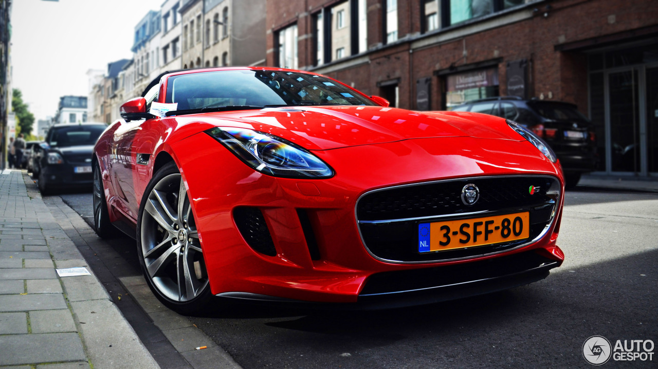 Jaguar F-TYPE S V8 Convertible