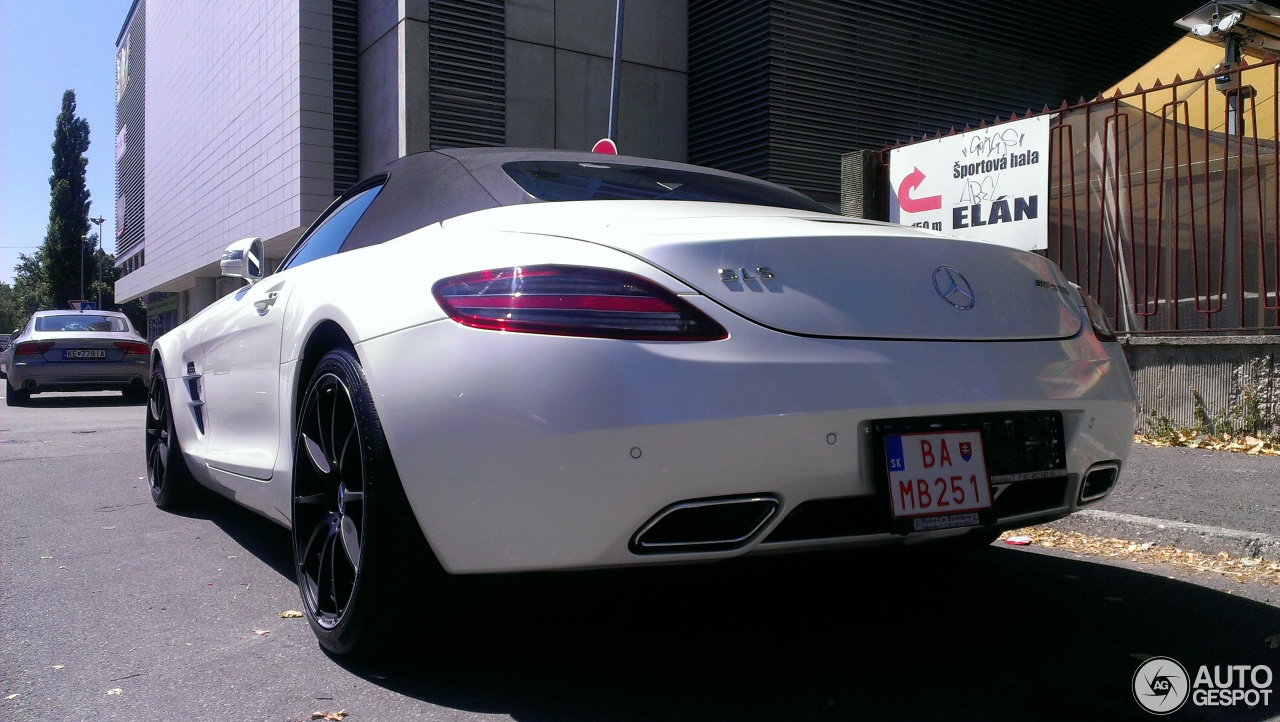 Mercedes-Benz SLS AMG Roadster