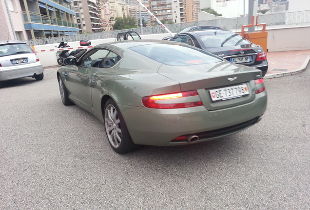 Aston Martin DB9