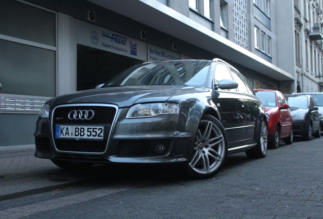 Audi RS4 Avant B7