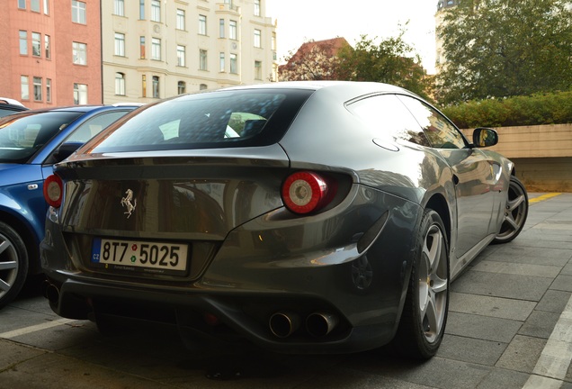 Ferrari FF