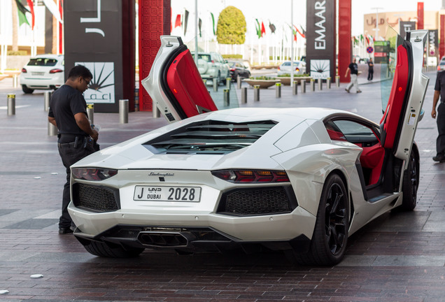 Lamborghini Aventador LP700-4