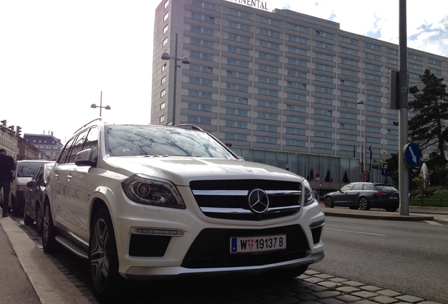 Mercedes-Benz GL 63 AMG X166