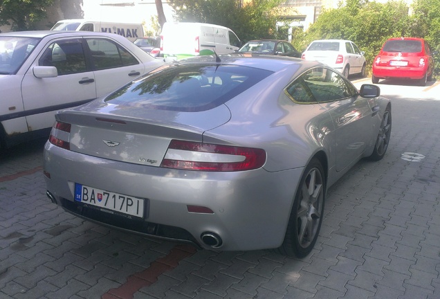 Aston Martin V8 Vantage