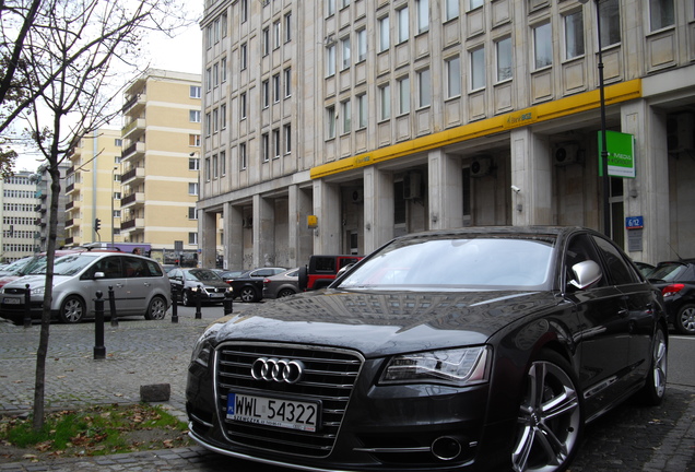 Audi S8 D4