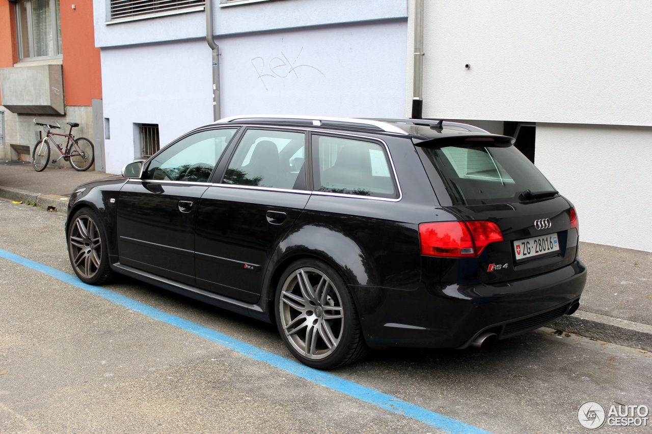 Audi RS4 Avant B7