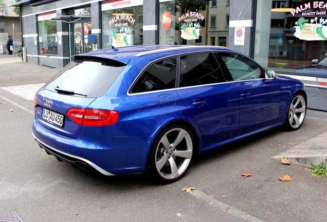 Audi RS4 Avant B8